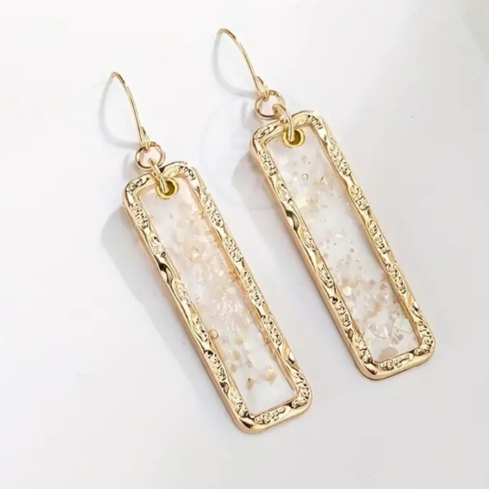 14k Gold Plated Rectangular Shell Earrings - Picture 2 of 2